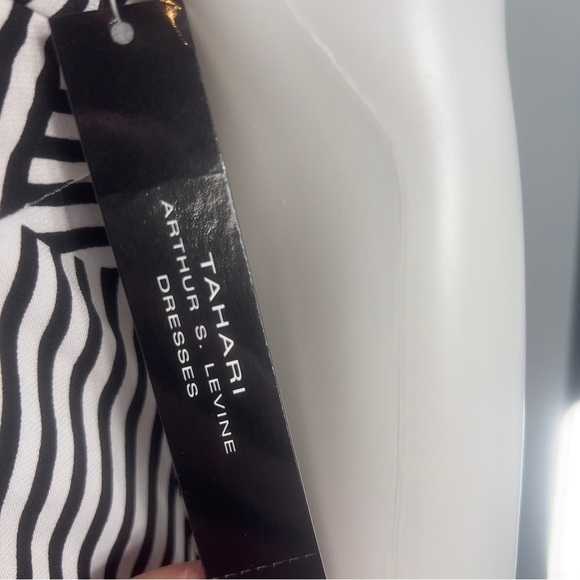 Tahari Black & White Matte Jersey with Ruffle Layering. - Picture 9 of 10